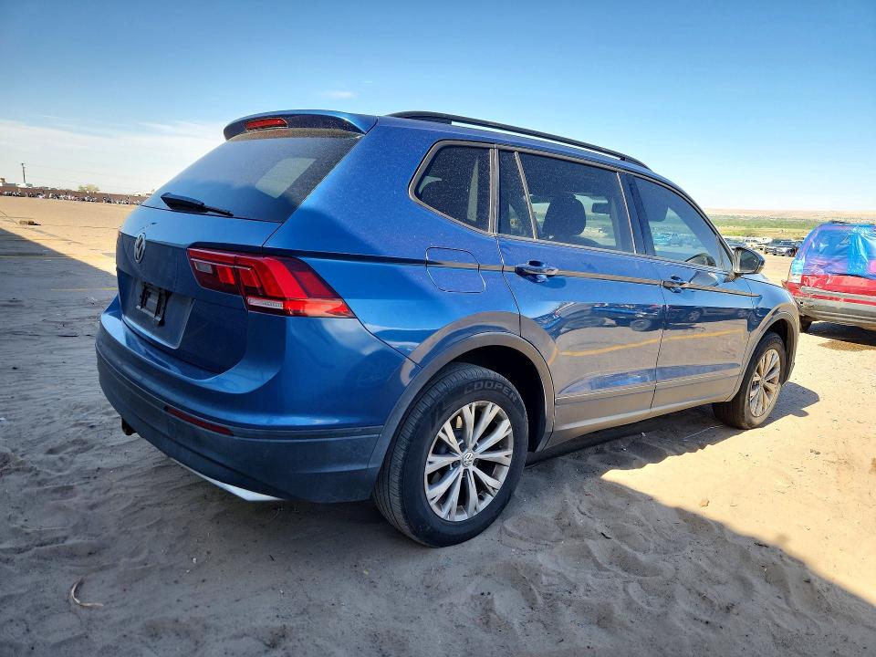63210946 :رقم المزاد ، 3VV0B7AXXKM006145 vin ، 2019 Volkswagen Tiguan مزاد بيع
