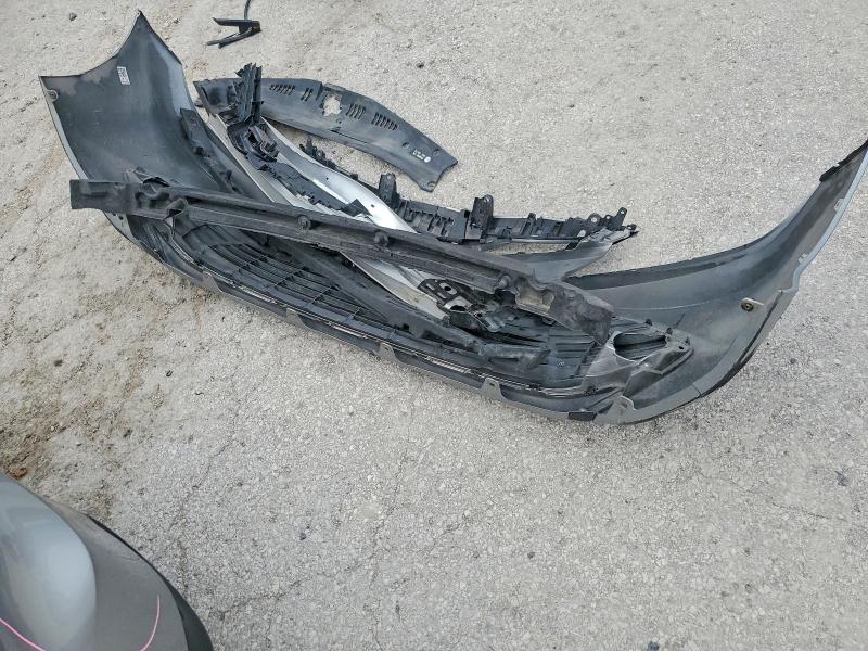 64023576 :رقم المزاد ، 4T1B11HK7KU785402 vin ، 2019 Toyota Camry مزاد بيع