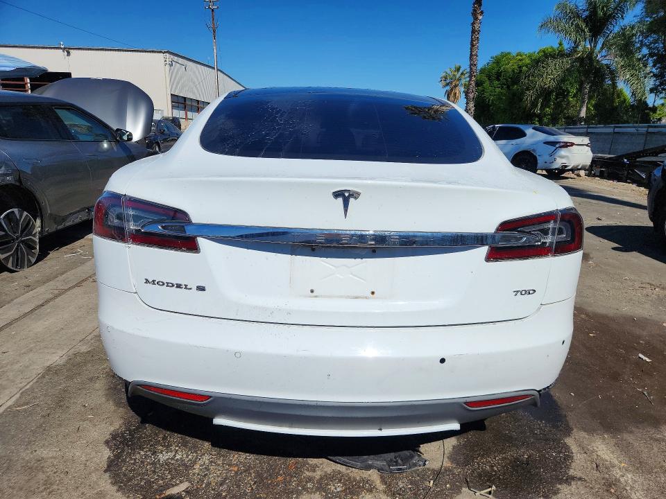 Продажа на аукционе авто 2016 Tesla Model S, vin: 5YJSA1E28GF134885, номер лота: 63940296