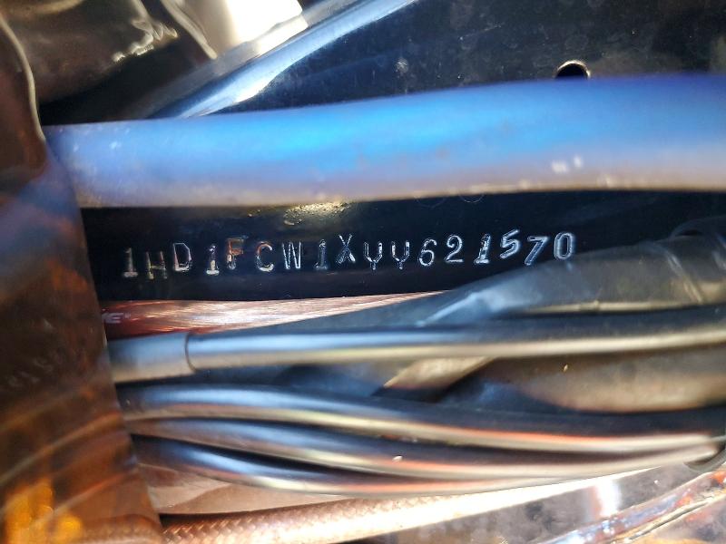 63720926 :رقم المزاد ، 1HD1FCW1XYY621570 vin ، 2000 Harley-davidson Flhtcui مزاد بيع