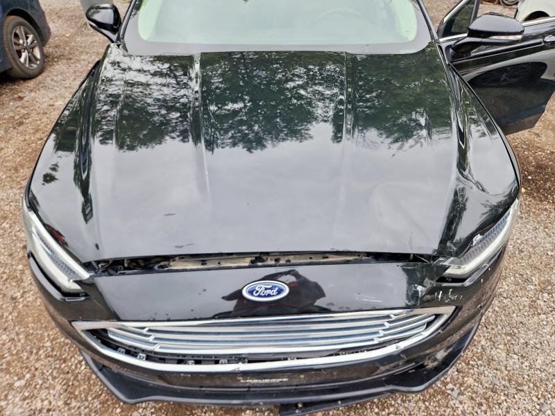 66245736 :رقم المزاد ، 3FA6P0PU1HR327328 vin ، 2017 Ford Fusion مزاد بيع