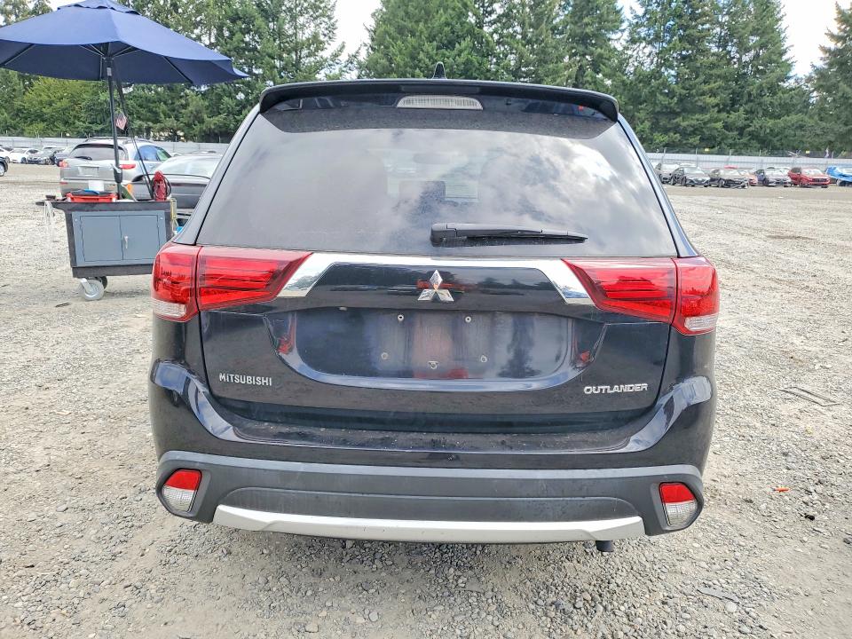 Продаж на аукціоні авто 2018 Mitsubishi Outlander, vin: JA4AD2A36JZ009905, номер лоту: 64051106
