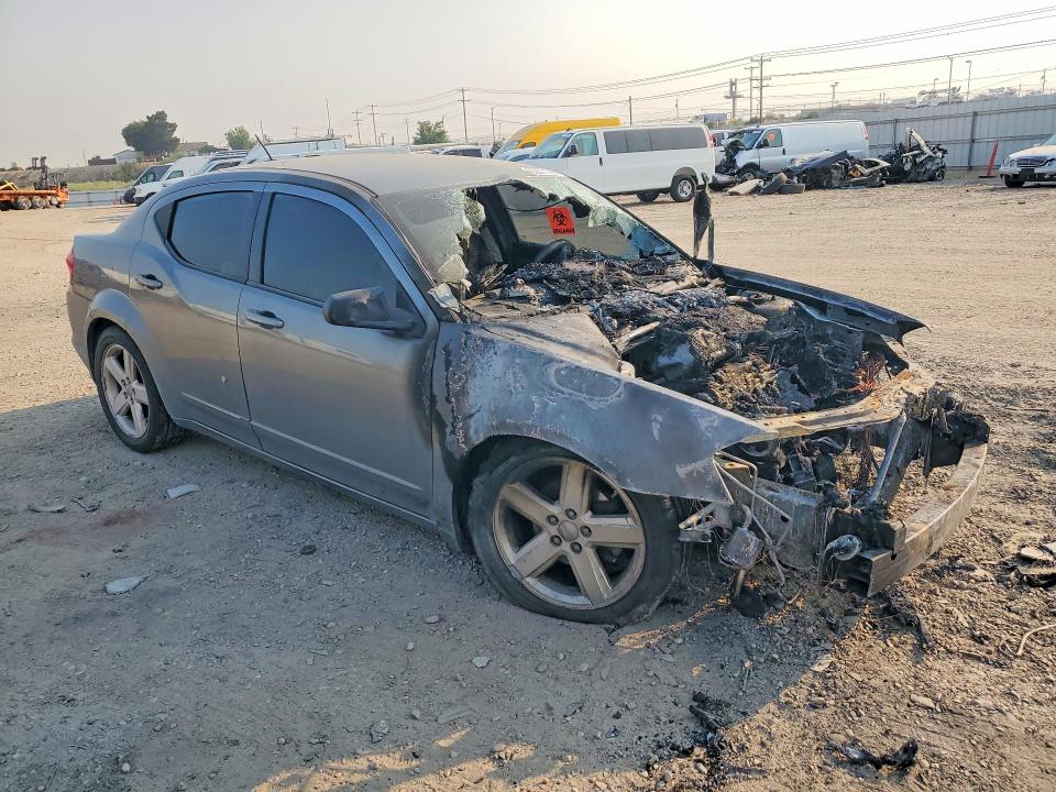 63577296 :رقم المزاد ، 1C3CDZAB0DN664608 vin ، 2013 Dodge Avenger مزاد بيع