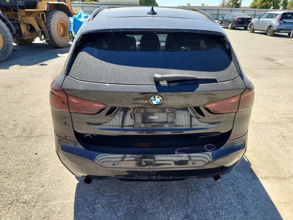 Продаж на аукціоні авто 2018 Bmw X1, vin: WBXHT3C33J5L28814, номер лоту: 63430416