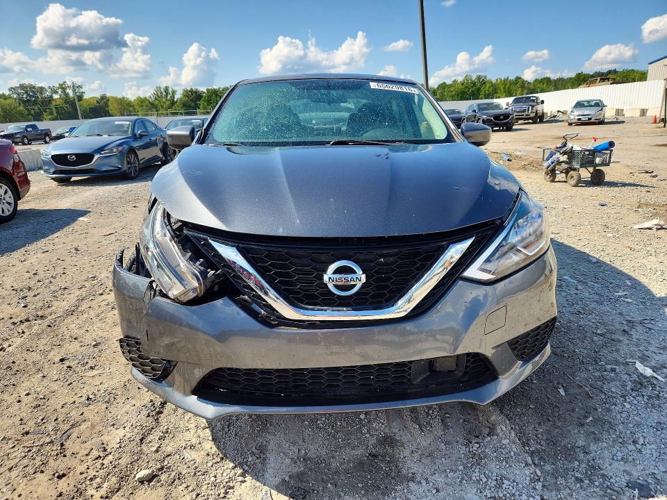 65629816 :رقم المزاد ، 3N1AB7AP0JL622415 vin ، 2018 Nissan Sentra مزاد بيع