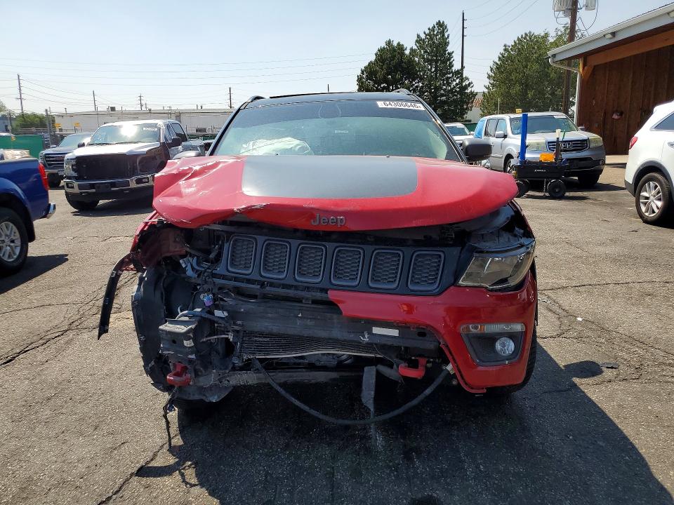 2018 Jeep Compass მანქანა იყიდება აუქციონზე, vin: 3C4NJDDB9JT501205, აუქციონის ნომერი: 64306646