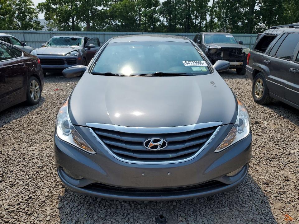 2013 Hyundai Sonata მანქანა იყიდება აუქციონზე, vin: 5NPEB4AC4DH765947, აუქციონის ნომერი: 64723566