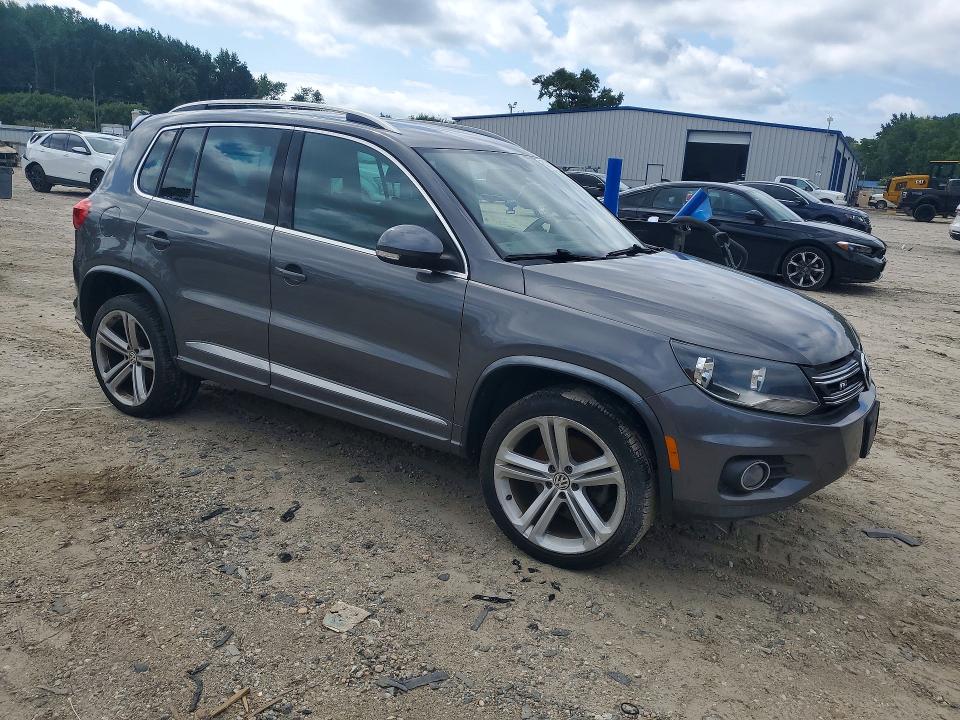 2016 Volkswagen Tiguan მანქანა იყიდება აუქციონზე, vin: WVGBV7AX3GW009051, აუქციონის ნომერი: 63397916