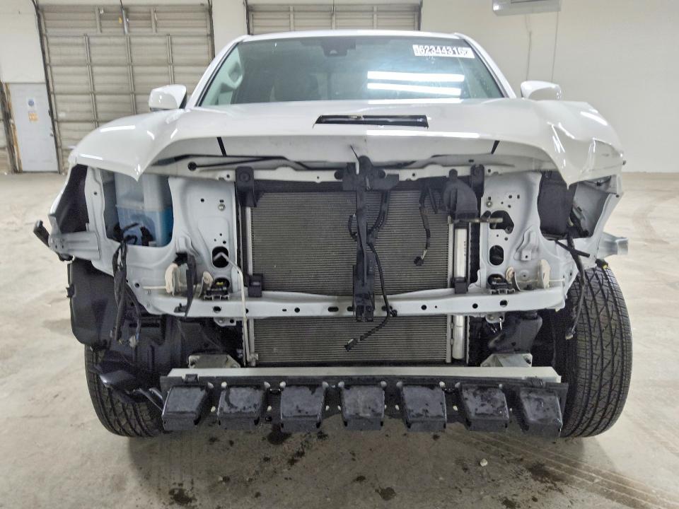 62344316 :رقم المزاد ، 3TYSX5EN4PT021953 vin ، 2023 Toyota Tacoma مزاد بيع
