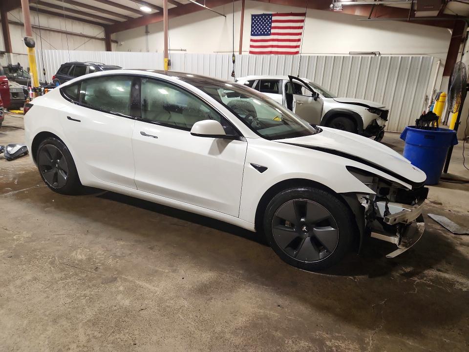64027246 :رقم المزاد ، 5YJ3E1EA2MF908687 vin ، 2021 Tesla Model 3 مزاد بيع