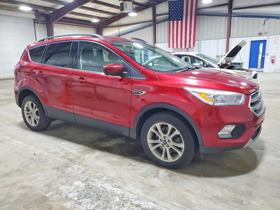 64319826 :رقم المزاد ، 1FMCU9GD4HUD25703 vin ، 2017 Ford Escape مزاد بيع