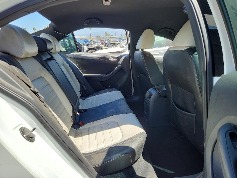 Продажа на аукционе авто 2016 Volkswagen Jetta, vin: 3VWD17AJ4GM367275, номер лота: 61356646