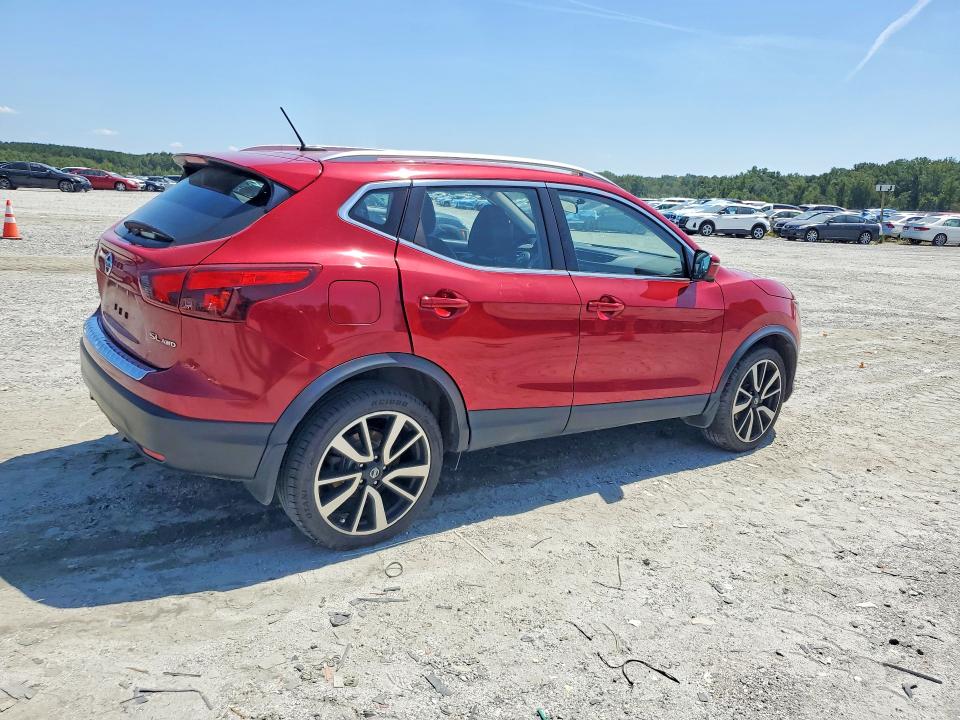 65818966 :رقم المزاد ، JN1BJ1CR2HW141864 vin ، 2017 Nissan Rogue Sport مزاد بيع