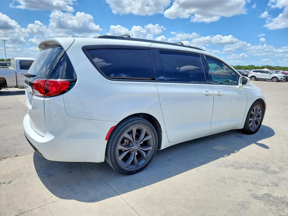 Aukcja sprzedaży 2018 Chrysler Pacifica, vin: 2C4RC1BG4JR228069, numer aukcji: 64383026