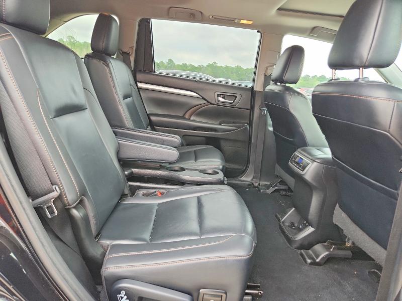 63590206 :رقم المزاد ، 5TDKZRFH1KS561811 vin ، 2019 Toyota Highlander مزاد بيع