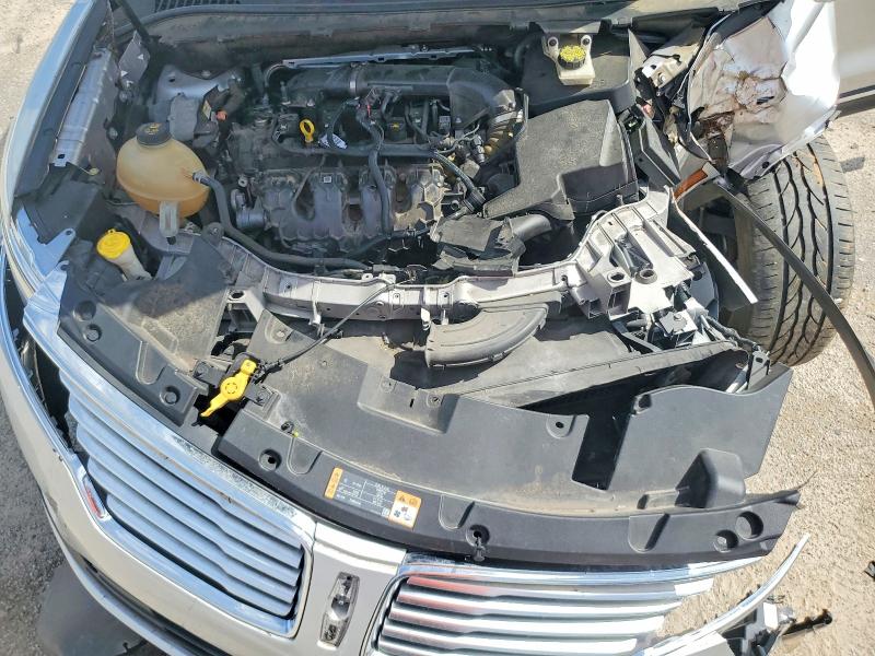 Продажа на аукционе авто 2017 Lincoln Mkc, vin: 5LMCJ2C95HUL16006, номер лота: 64018536