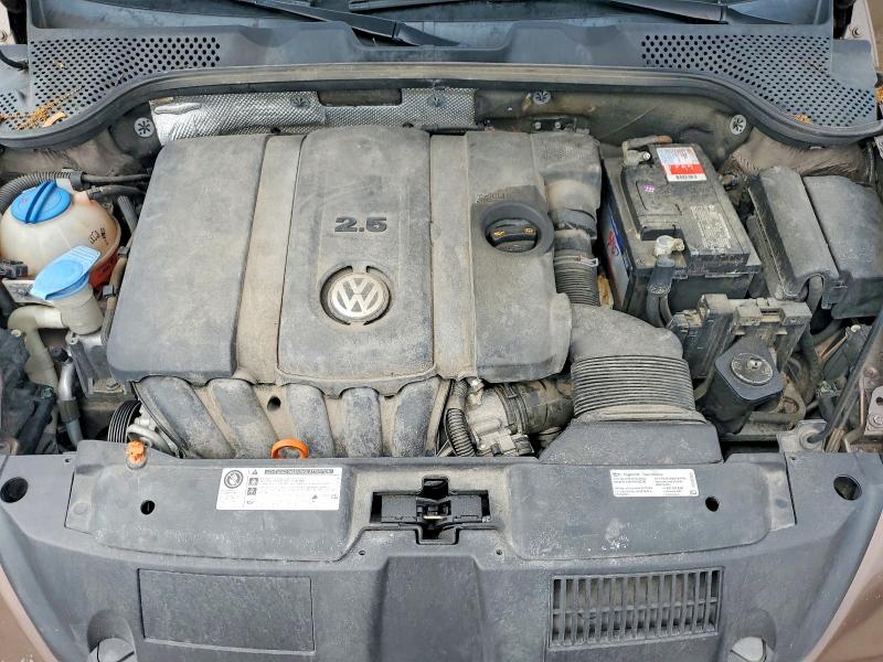 2013 Volkswagen Beetle მანქანა იყიდება აუქციონზე, vin: 3VW5X7AT5DM823929, აუქციონის ნომერი: 66184956