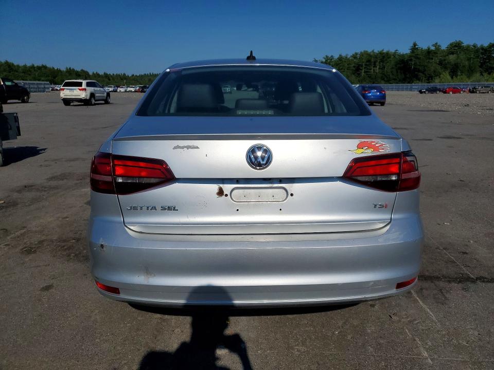 2016 Volkswagen Jetta მანქანა იყიდება აუქციონზე, vin: 3VWL17AJ5GM341604, აუქციონის ნომერი: 64077546