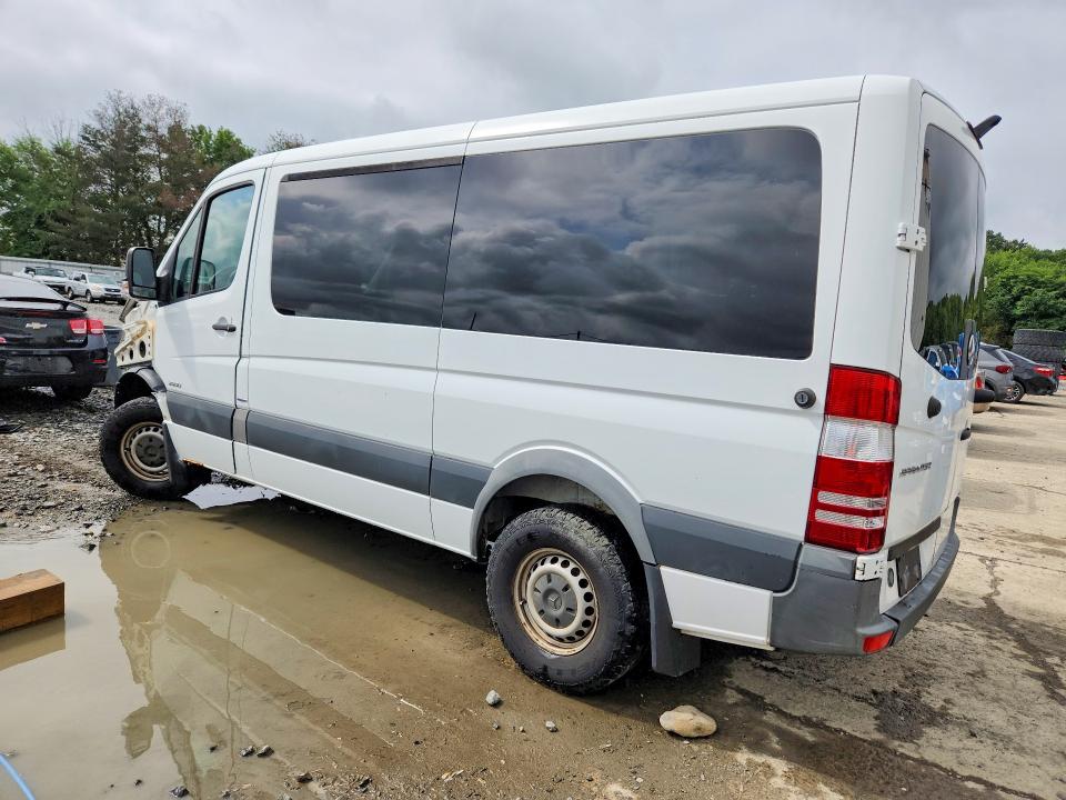 64437816 :رقم المزاد ، 8BRPE7DD8GE123238 vin ، 2016 Mercedes-benz Sprinter مزاد بيع