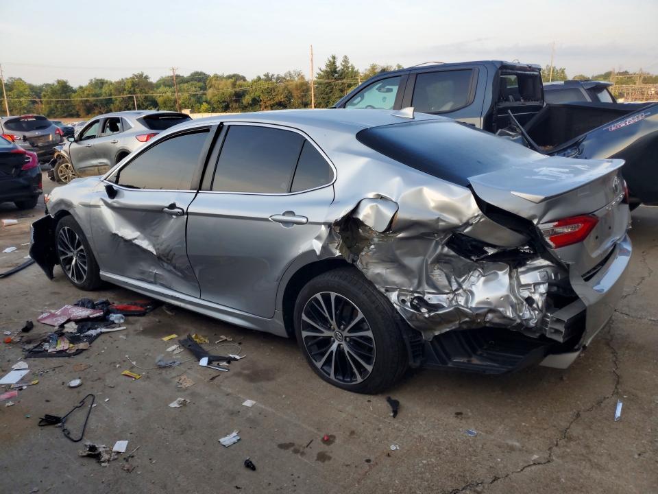64757856 :رقم المزاد ، 4T1G11AK5LU863161 vin ، 2020 Toyota Camry مزاد بيع