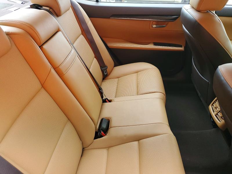 63806346 :رقم المزاد ، 58ABK1GG0HU046030 vin ، 2017 Lexus Es مزاد بيع