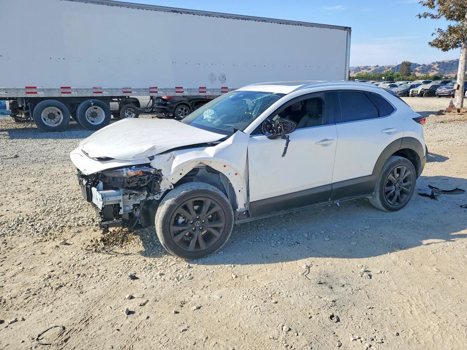 64343576 :رقم المزاد ، 3MVDMBEY3RM690559 vin ، 2024 Mazda Cx-30 مزاد بيع