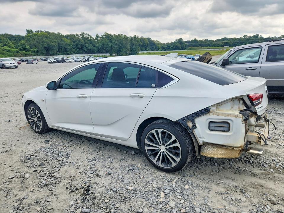 66439266 :رقم المزاد ، W04GP6SX7J1126353 vin ، 2018 Buick Regal مزاد بيع