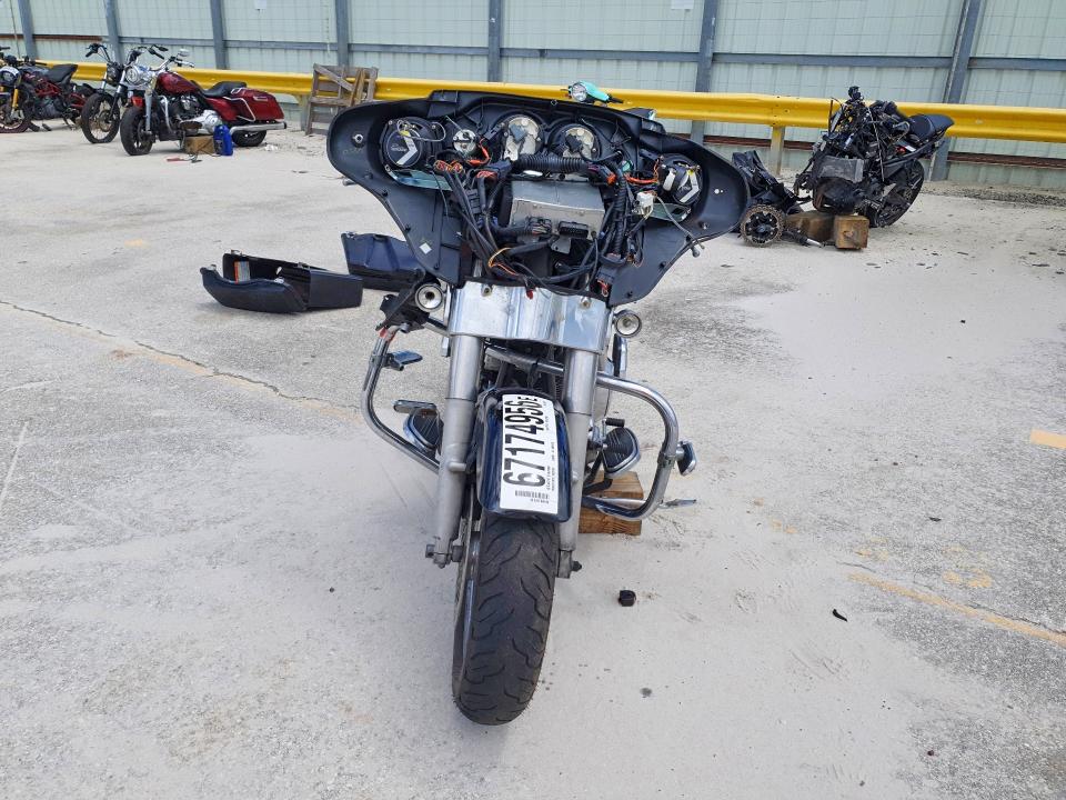 67174956 :رقم المزاد ، 1HD1KAV116Y662331 vin ، 2006 Harley-davidson Flhx مزاد بيع
