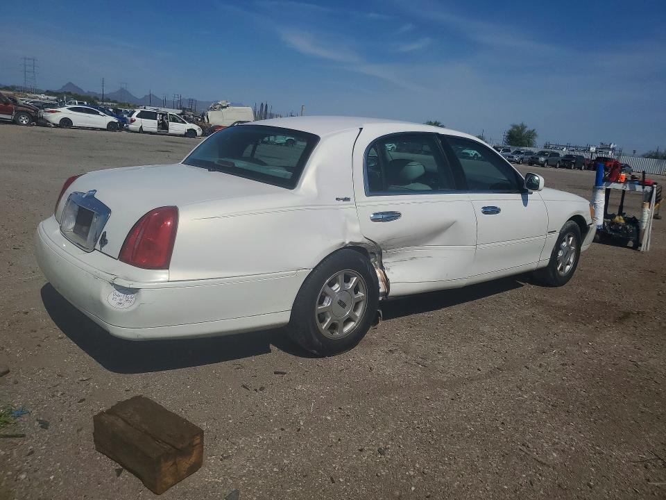 Aukcja sprzedaży 2001 Lincoln Town Car, vin: 1LNHM82W31Y715490, numer aukcji: 64514396