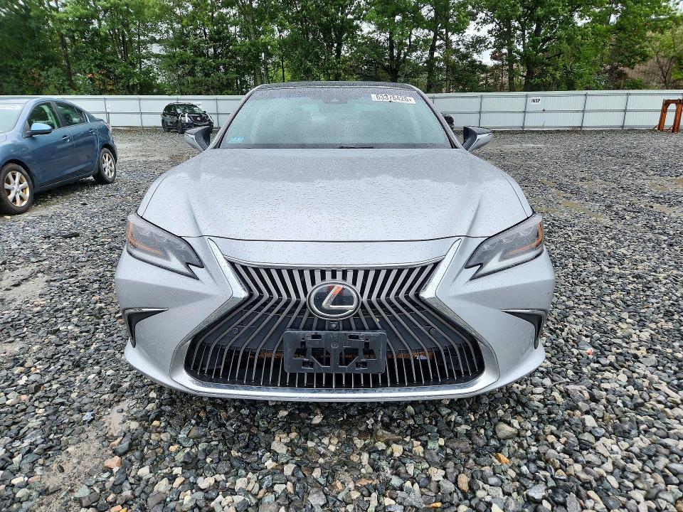2019 Lexus Es მანქანა იყიდება აუქციონზე, vin: 58ABZ1B15KU018391, აუქციონის ნომერი: 63378426