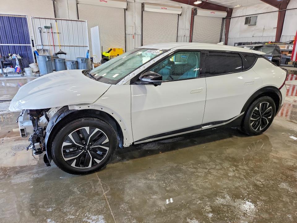 2024 Kia Ev6 მანქანა იყიდება აუქციონზე, vin: KNDC3DLC7R5614822, აუქციონის ნომერი: 65827516