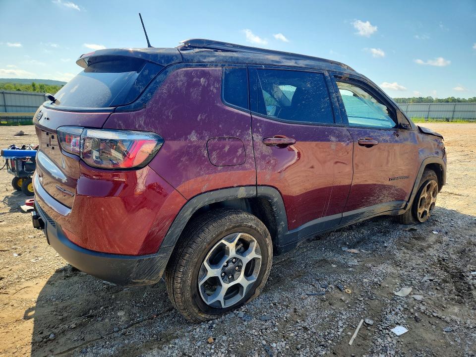 63853146 :رقم المزاد ، 3C4NJDDB1NT226189 vin ، 2022 Jeep Compass مزاد بيع