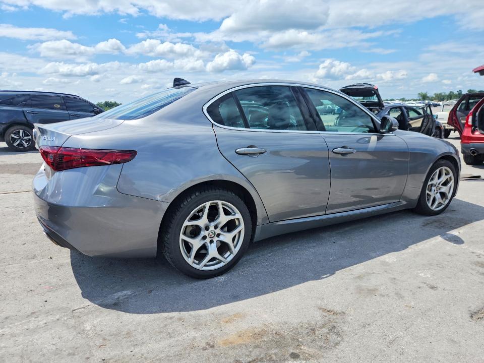 Aukcja sprzedaży 2018 Alfa Romeo Giulia, vin: ZARFAEEN3J7575832, numer aukcji: 63914166