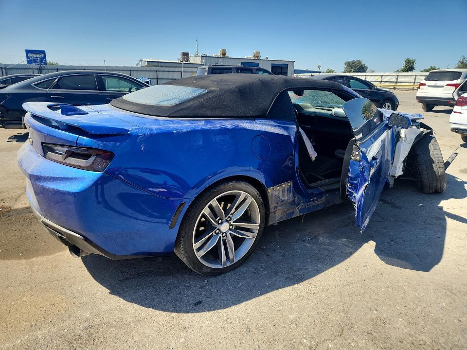 Продажа на аукционе авто 2017 Chevrolet Camaro, vin: 1G1FB3DX4H0214328, номер лота: 64445236