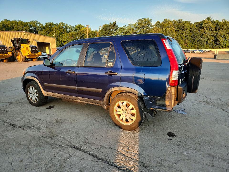 64545896 :رقم المزاد ، JHLRD78815C000810 vin ، 2005 Honda Cr-v مزاد بيع