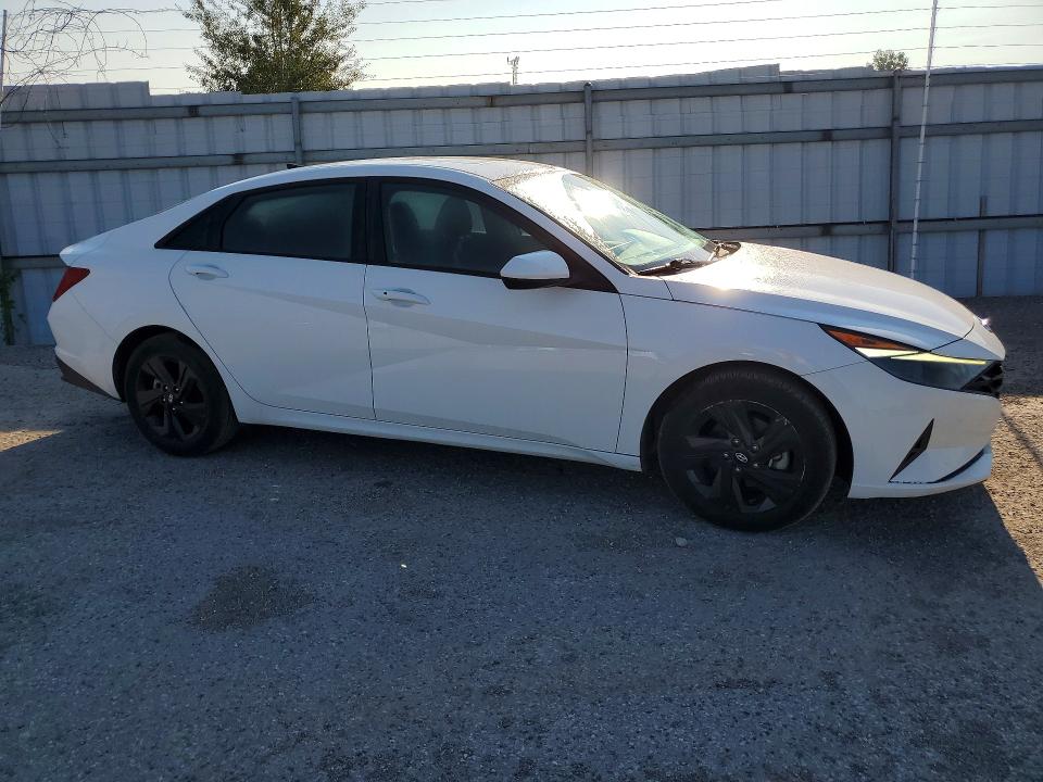 64136376 :رقم المزاد ، KMHLM4AG9NU311023 vin ، 2022 Hyundai Elantra مزاد بيع