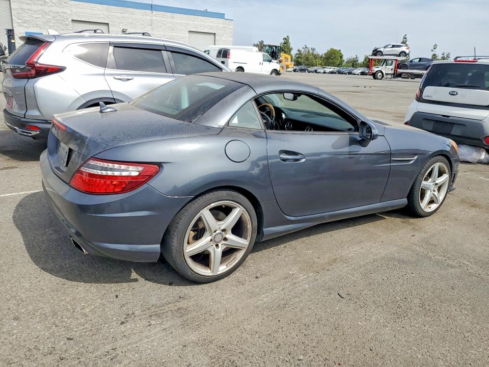 Auction sale of the 2013 Mercedes-benz Slk, vin: WDDPK4HA9DF055570, lot number: 65215756
