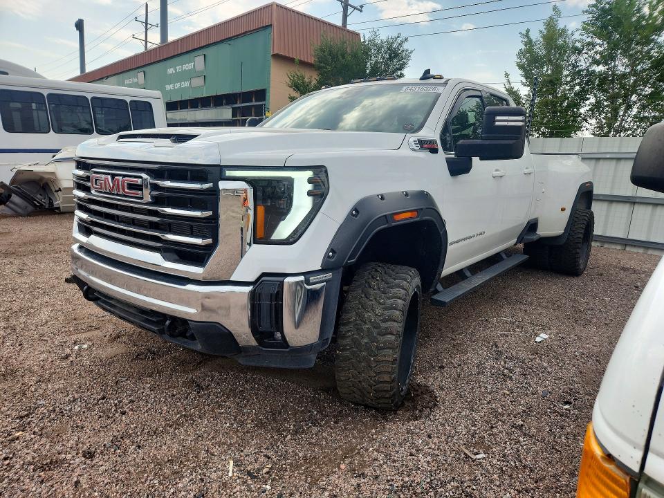 64316326 :رقم المزاد ، 1GT59TEYXRF393463 vin ، 2024 Gmc Sierra مزاد بيع