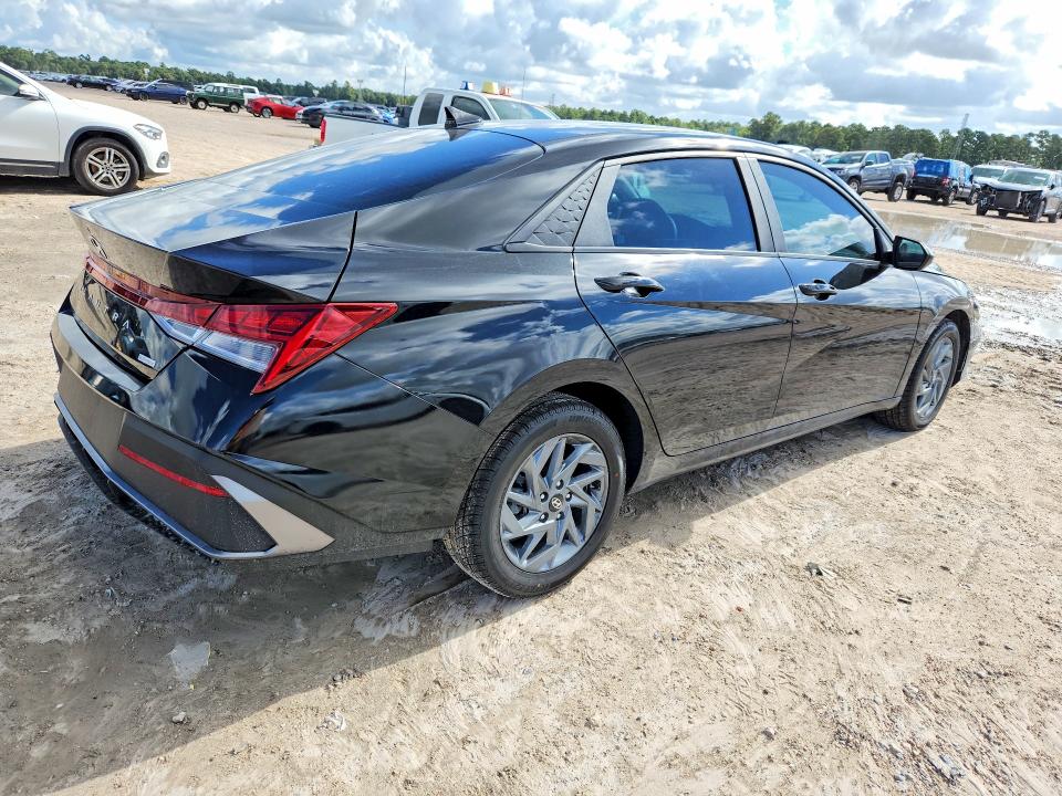 64494816 :رقم المزاد ، KMHLM4DJ1RU110973 vin ، 2024 Hyundai Elantra مزاد بيع