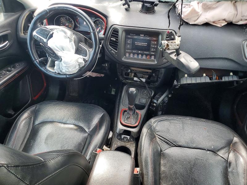 66393546 :رقم المزاد ، 3C4NJDDB9JT211935 vin ، 2018 Jeep Compass مزاد بيع