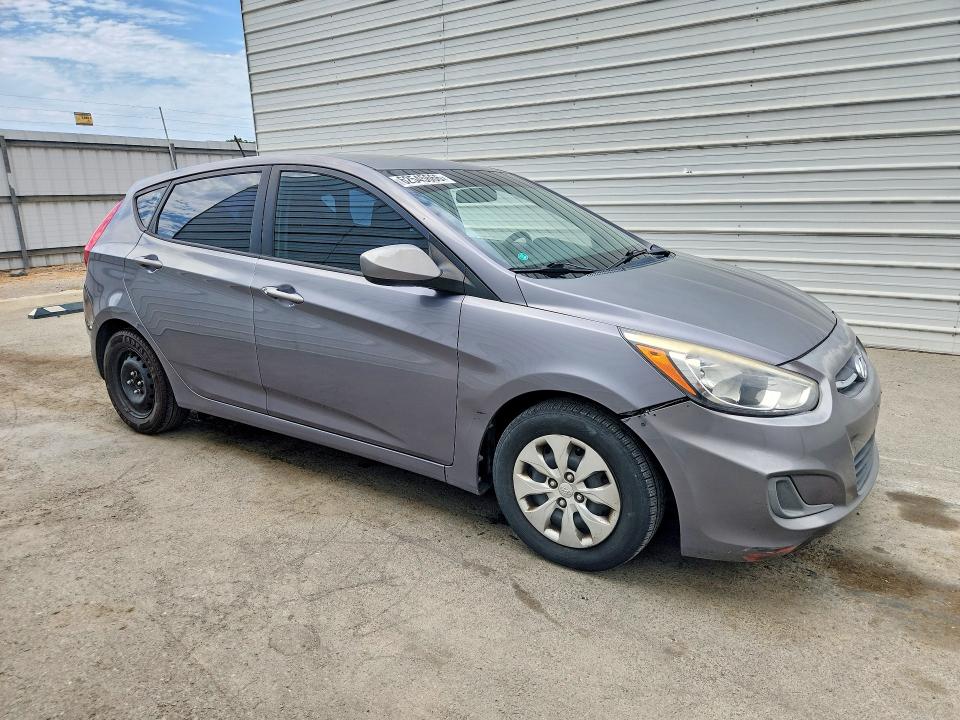Продаж на аукціоні авто 2015 Hyundai Accent, vin: KMHCT5AE3FU231189, номер лоту: 62545666