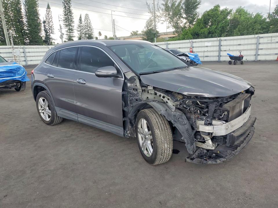 63121076 :رقم المزاد ، W1N4N4HBXMJ124771 vin ، 2021 Mercedes-benz Gla مزاد بيع