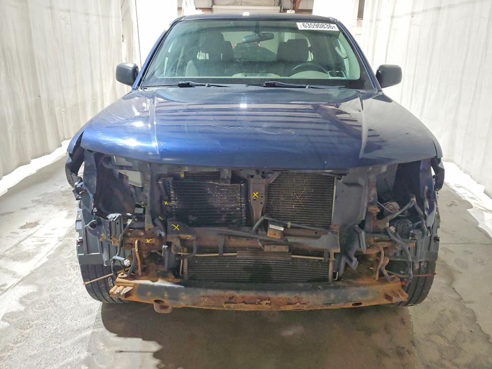 63590836 :رقم المزاد ، 1N6AD0EV7BC415229 vin ، 2011 Nissan Frontier مزاد بيع