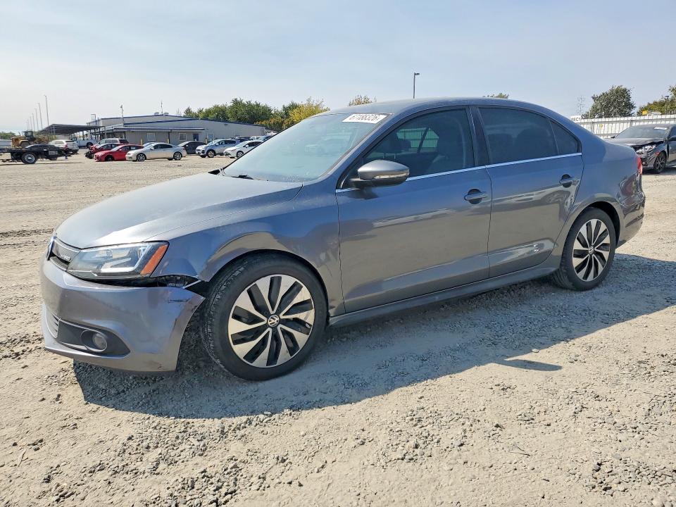 2013 Volkswagen Jetta მანქანა იყიდება აუქციონზე, vin: 3VW637AJ7DM233178, აუქციონის ნომერი: 67188326