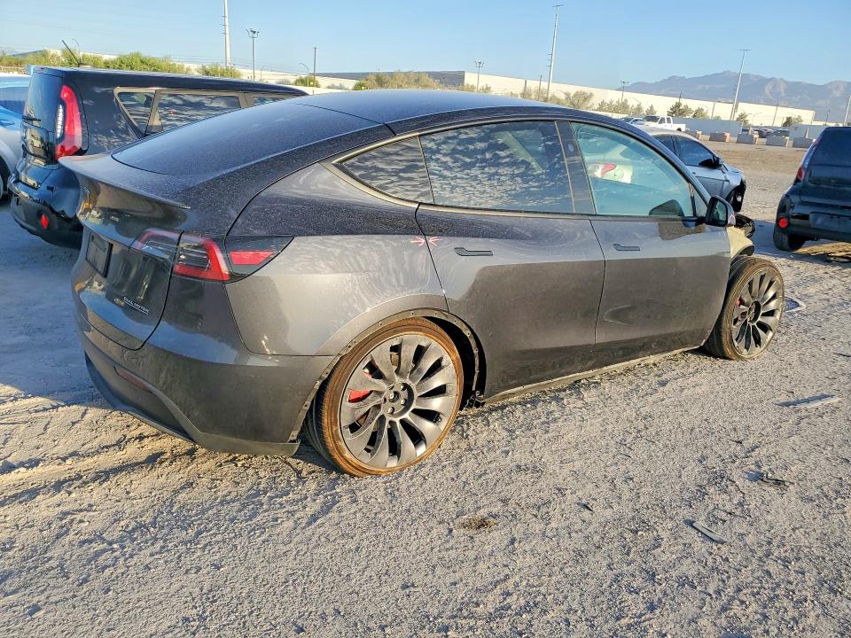Aukcja sprzedaży 2024 Tesla Model Y, vin: 7SAYGDEF6RF177530, numer aukcji: 63439996