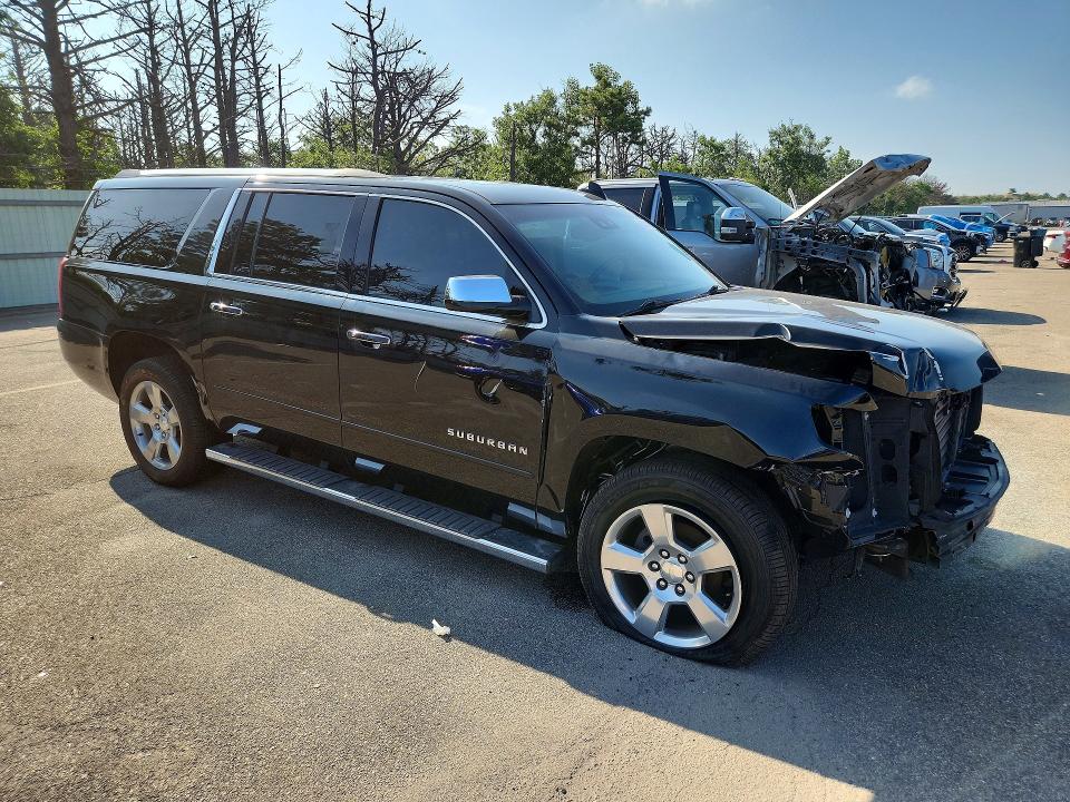 Продажа на аукционе авто 2019 Chevrolet Suburban, vin: 1GNSKJKCXKR238704, номер лота: 64147116