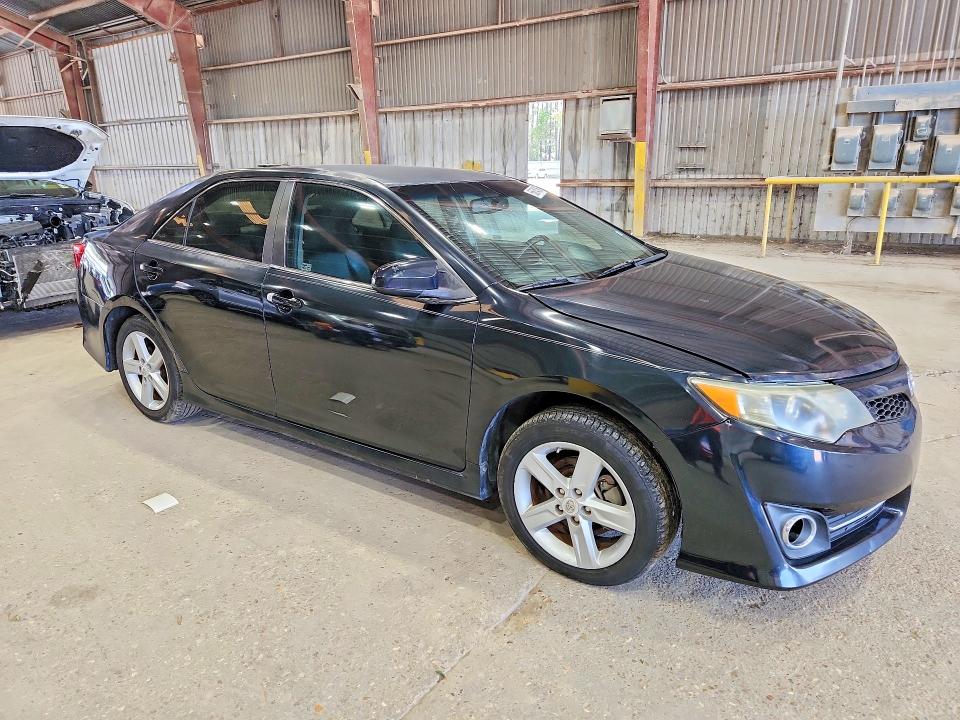 65674516 :رقم المزاد ، 4T1BF1FK3CU523284 vin ، 2012 Toyota Camry مزاد بيع