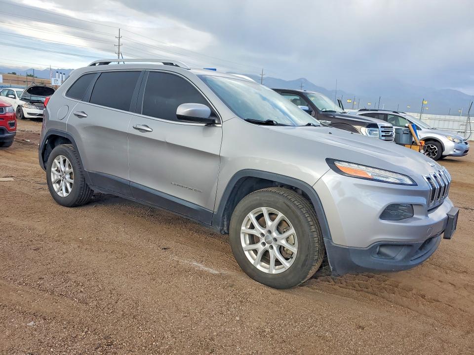 65688696 :رقم المزاد ، 1C4PJMCS7FW546719 vin ، 2015 Jeep Cherokee مزاد بيع