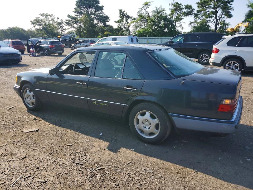 1995 Mercedes-benz E მანქანა იყიდება აუქციონზე, vin: WDBEB31E0SC240130, აუქციონის ნომერი: 64382396