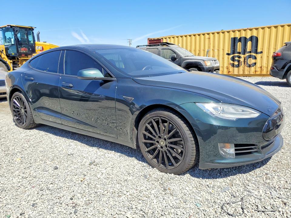 64796876 :رقم المزاد ، 5YJSA1CP6CFP02950 vin ، 2012 Tesla Model S مزاد بيع